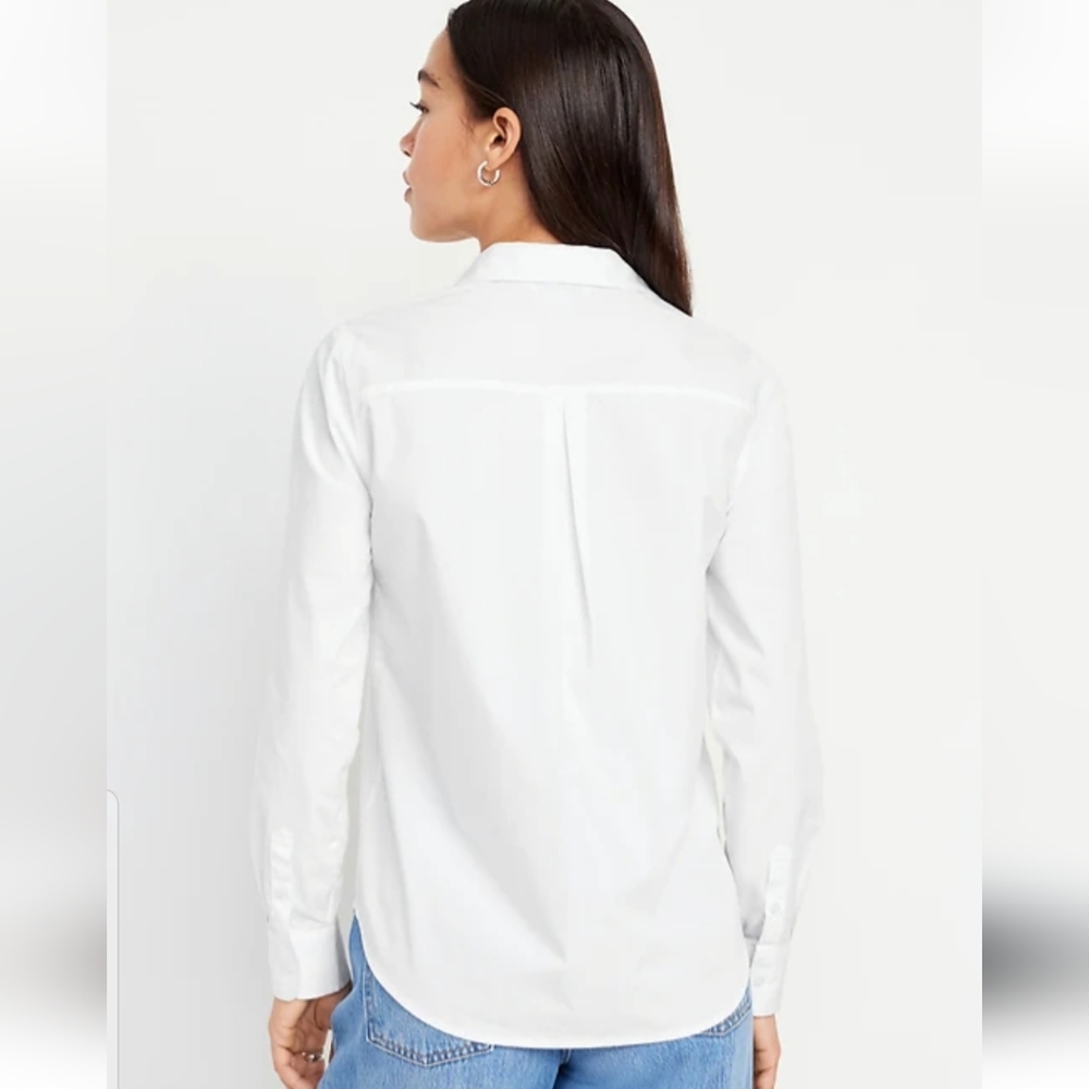 Old Navy Classic Crisp White Button Down Shirt - Picture 3 of 7